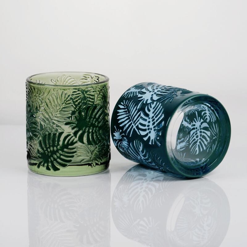 quality Embossed Tropical Monstera Leaf Glass Candle Holder with 200ml Capacity in Lead-Free Crystal Glass factory
