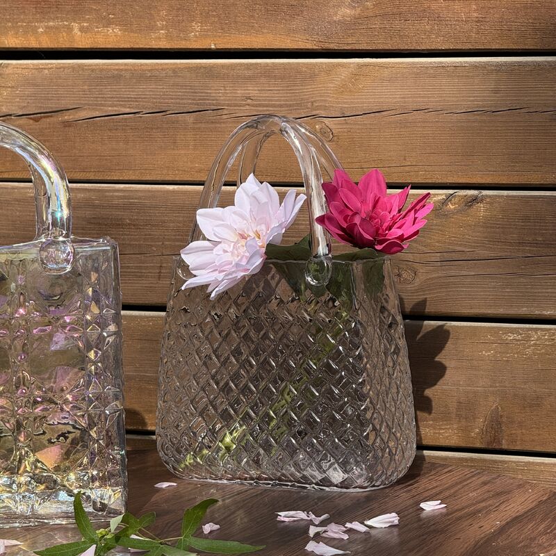 quality Hand-Blown Diamond Pattern Glass Handbag Vase - Versatile Decorative Centerpiece for Home & Wedding Decor factory