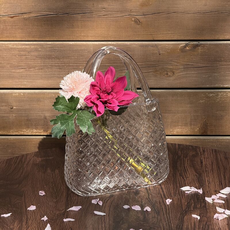 quality Hand-Blown Diamond Pattern Glass Handbag Vase - Versatile Decorative Centerpiece for Home & Wedding Decor factory