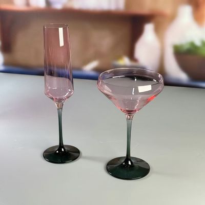 quality Hand-blow Color Gradient Wine Glass Set High Quality Crystal Wine Glass For Gift For Weeding factory
