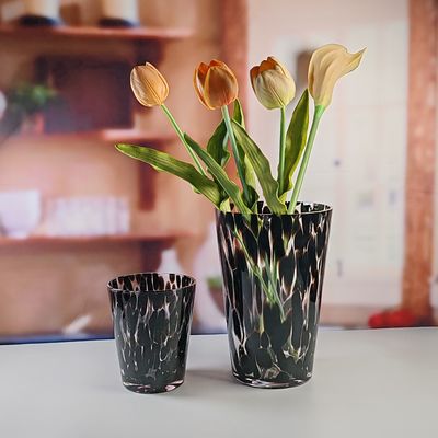 quality Handmade Amber Glass Vase Modern Unique Vase For Table Centerpiece Decorative Flower Vases For Home Office Wedding(S Size) factory