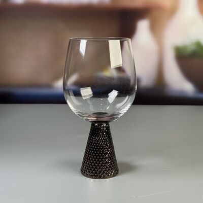 quality Modern Art Unique Electroplated Silver Diamond Base Wine Glass Set Crafted For Luxury Dining Experiences In Restaurants Bars And Events factory