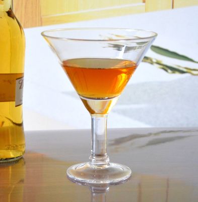 quality Unique Customization Thick Stem Crystal Cocktail Glasses factory