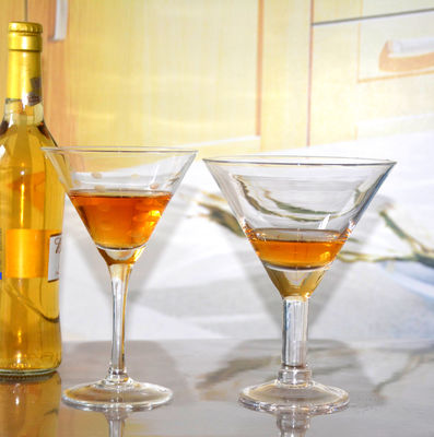 quality Unique Customization Thick Stem Crystal Cocktail Glasses factory