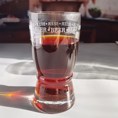 quality Creative Big Mouth Pub Craft Beer Glasses With Circle Logo Decoration factory